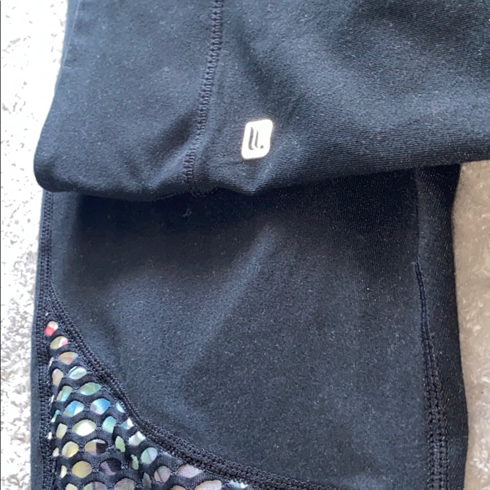 Fabletics leggings ๐๐๐ - Picture 2 of 2